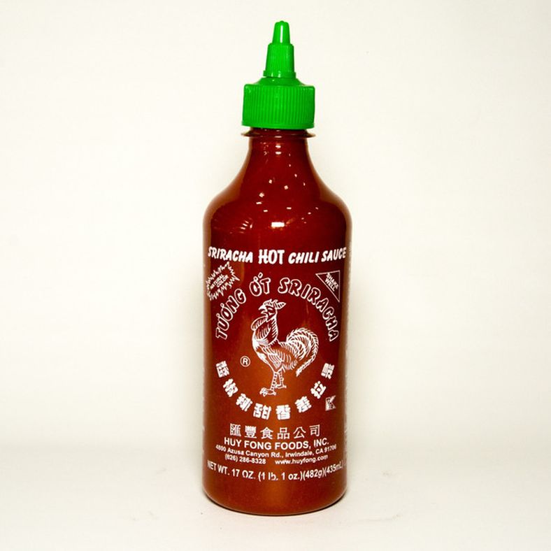 rd-35512-huy-fong-chili-sauce-hot-sriracha-17-oz